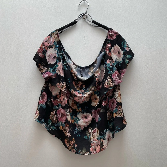 STRADIVARIUS - 2 for $20 Tops - Picture 5 of 7